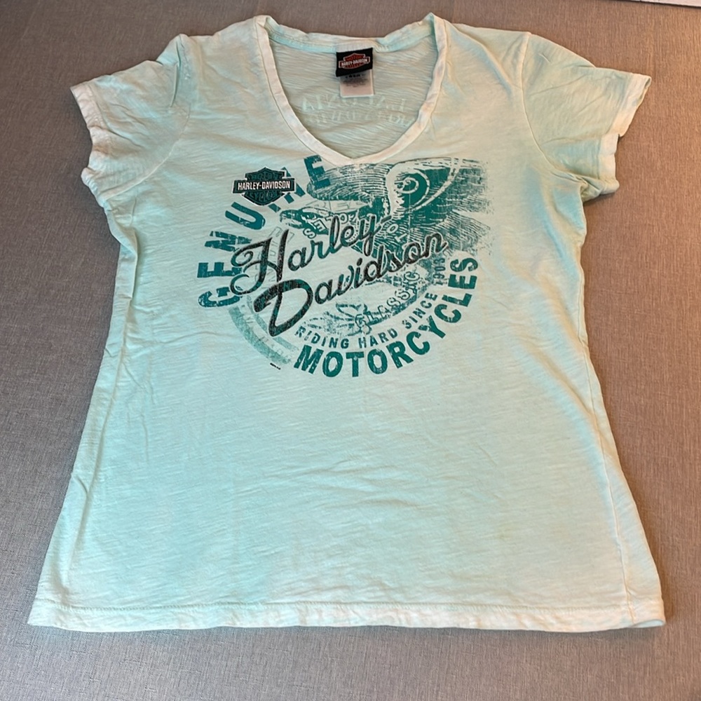Harley Davidson Vneck Tee Laconia Women’s Large Fitted T-shirt Lightweight